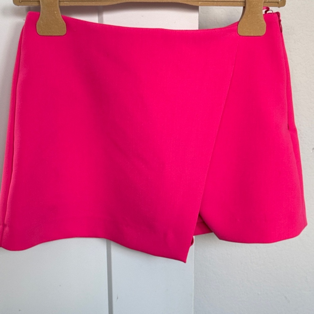 Zara Vibrant Pink Skort